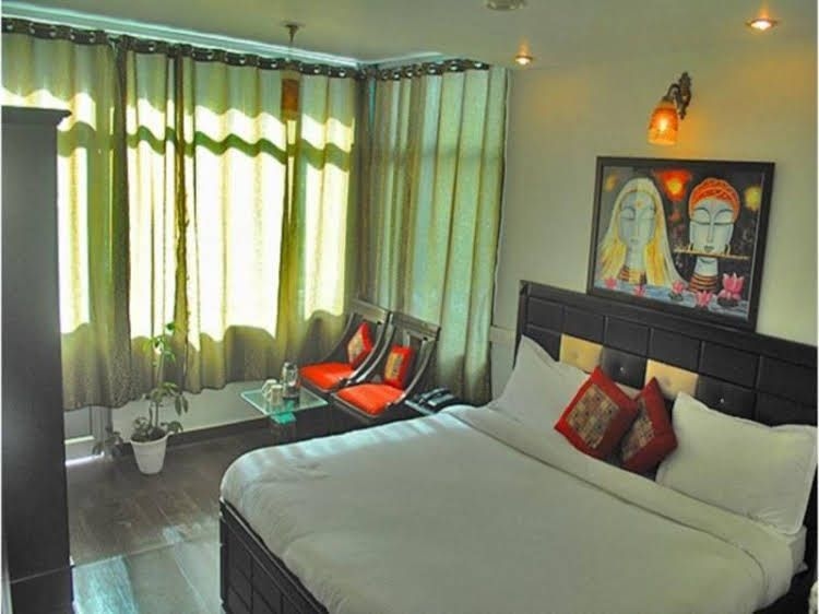 Hotel Upper City Heart1