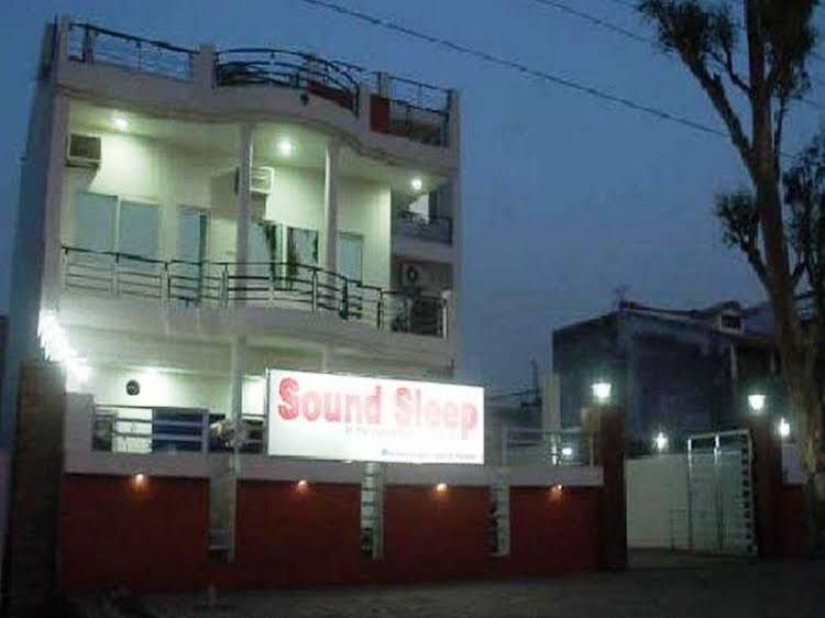 Sound Sleep Hotel4