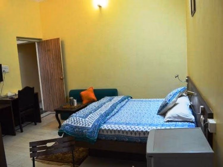 Sound Sleep Hotel3