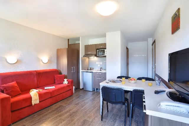 APARTMENT CAPACITY 4 ONE BEDROOM