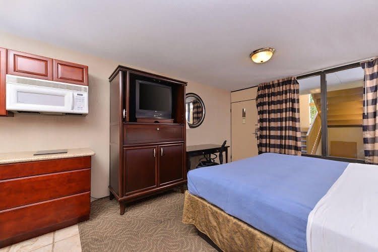 Americas Best Value Inn I 45 North Houston4