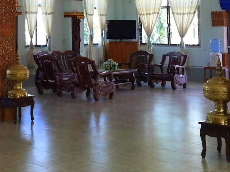New Palace Hotel2