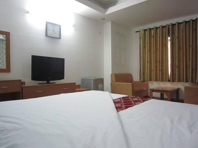 Tan Phu Khang Hotel2