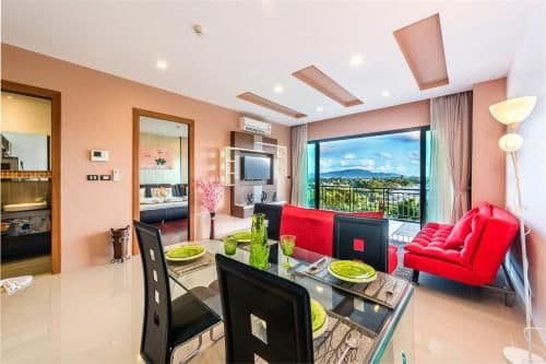 Family Suite One-Bedroom with Balcony