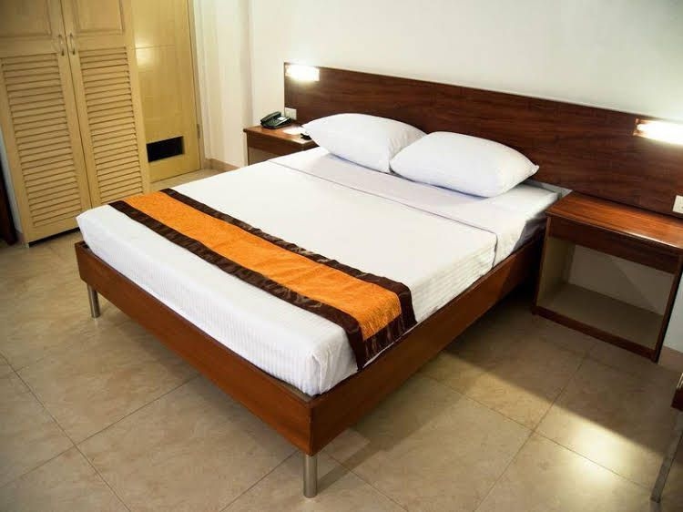 M Suites Hotel3