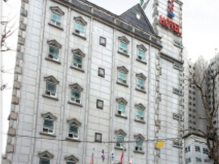 Rozze Hotel4
