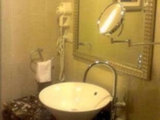 Elegance Hotel0