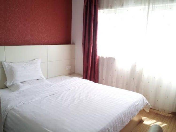 7 Days Inn Shanghai West Yanan Road Subway Station Branch 7 Days Inn Shanghai West Yanan Road Subway Station Branch