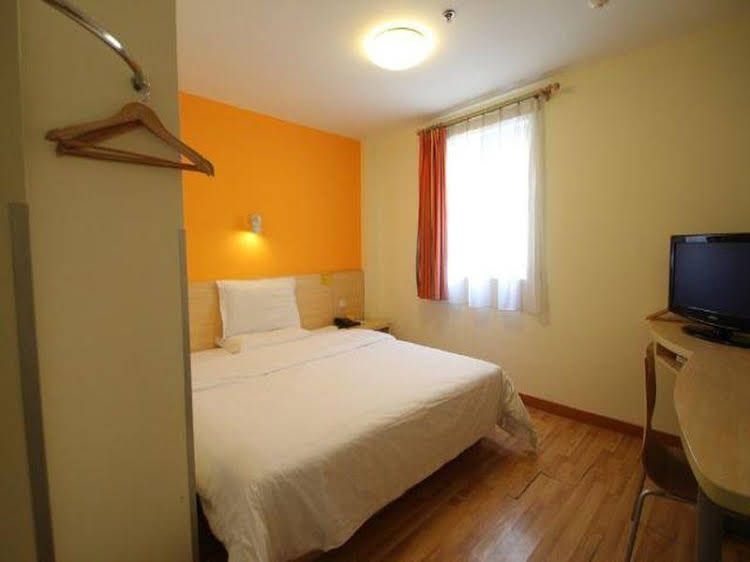 7 Days Inn Shanghai Xujiahui Sixth Peoples Hospital Branch1