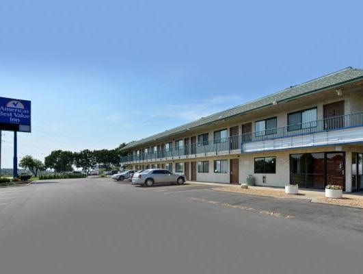 Americas Best Value Inn & Suites-Blue Springs / Kansas City1