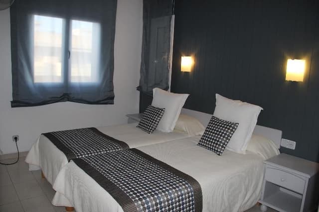APARTMENT CAPACITY 4 ONE BEDROOM
