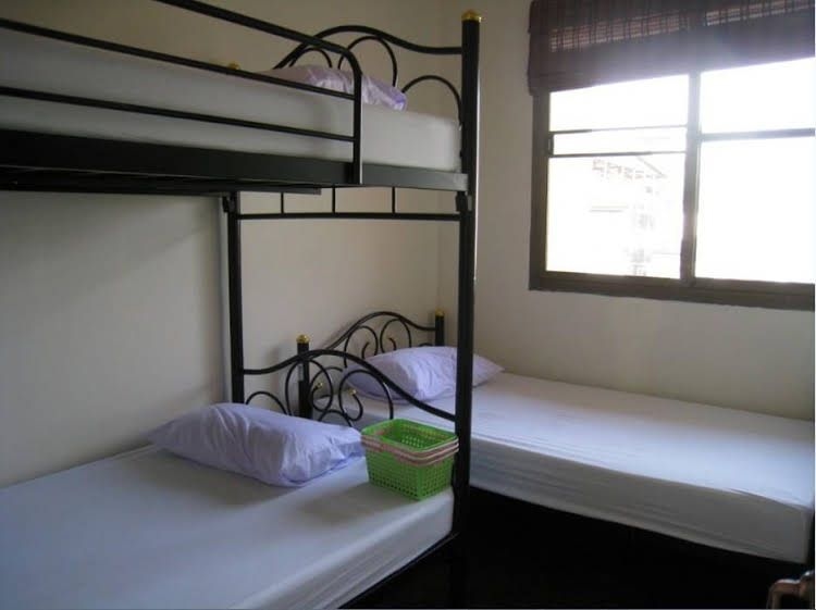 Full Hostel3