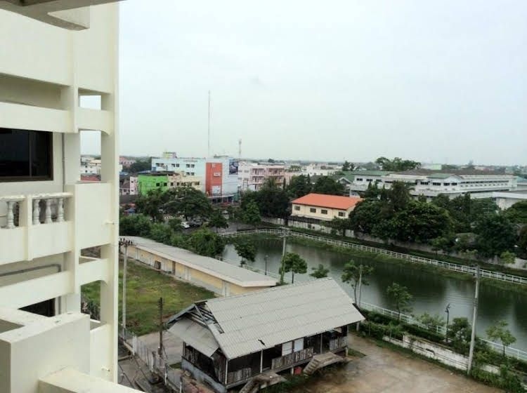 เมโทร เรสซิเดนซ์ (Metro Residence)3