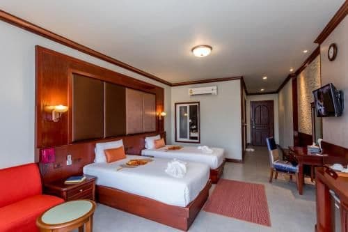 Deluxe Double or Twin Room