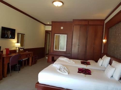Deluxe Double or Twin Room with Pool Access