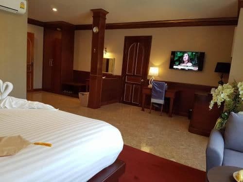 Deluxe Double or Twin Room