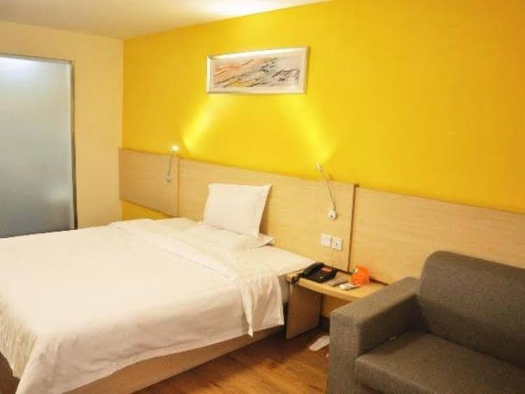 7 Days Inn - Chengdu Niuwangmiao Subway Station Branch 7 Days Inn - Chengdu Niuwangmiao Subway Station Branch