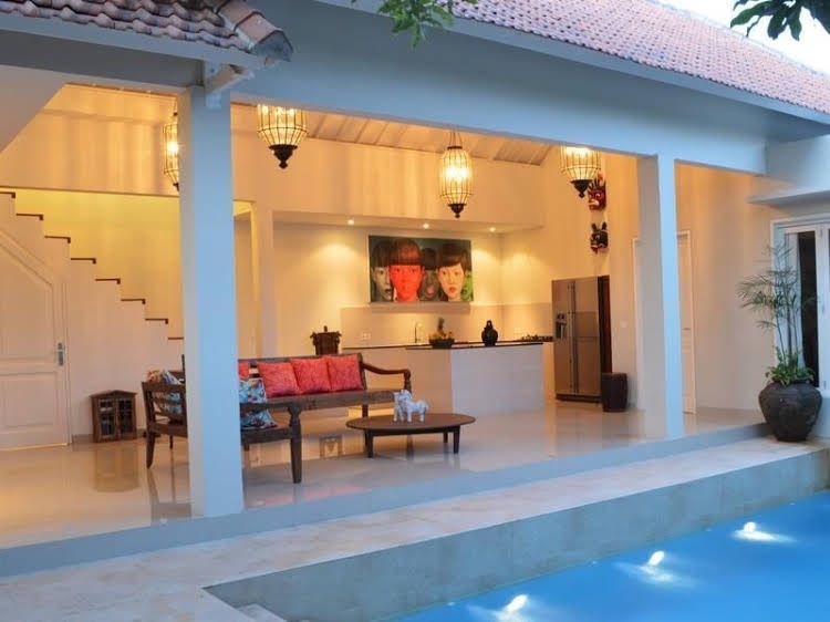 Villa Santai Batubelig Seminyak4