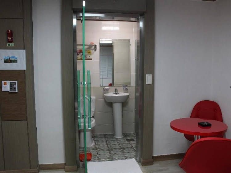 E-Motel1
