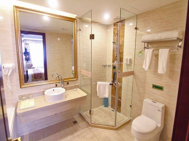 Vienna International Hotel Shanghai Pudong Disney Avenue0