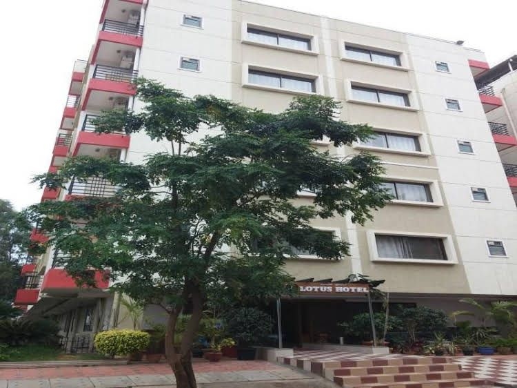 Lotus Business Hotel0