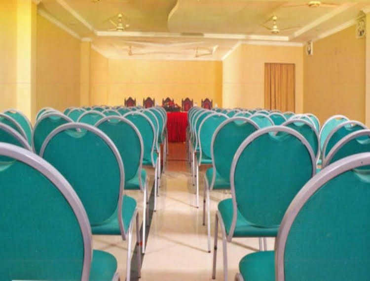 Hotel Varsha International Residency4