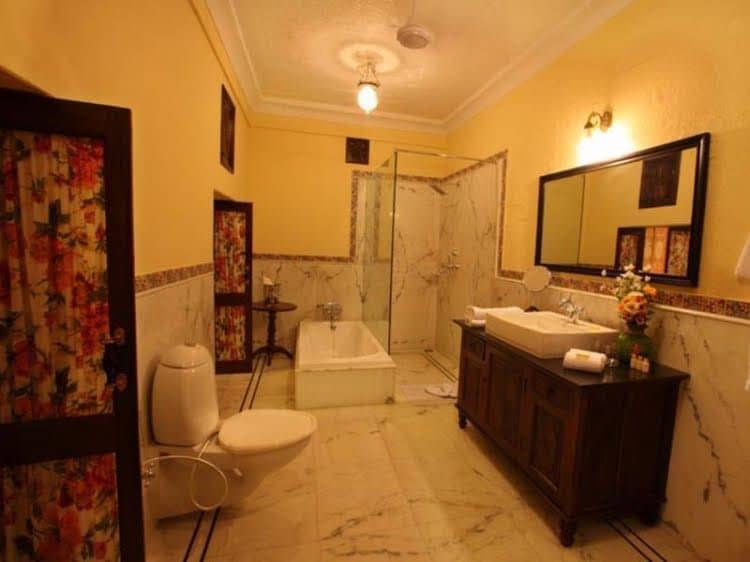 Hotel Pal Garh Hotel Pal Garh