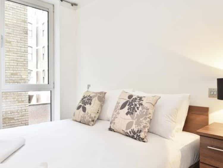 Still Life St Paul's Executive Apartments Still Life St Paul's Executive Apartments