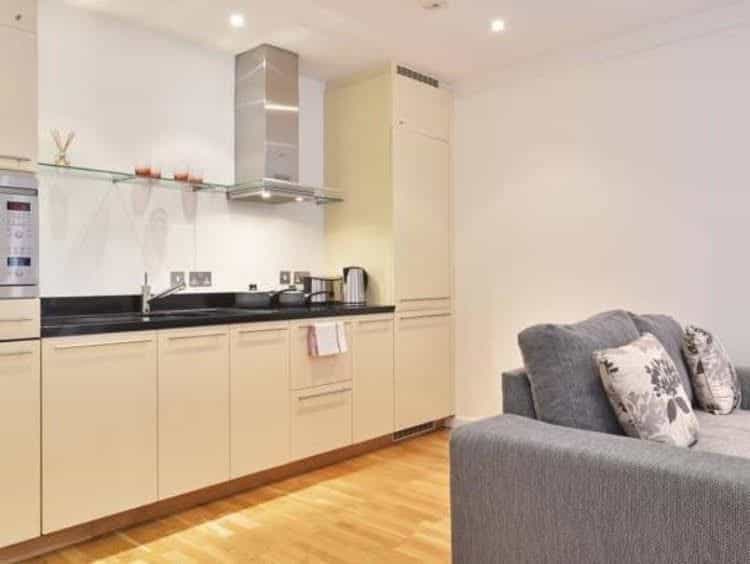 Still Life St Paul's Executive Apartments Still Life St Paul's Executive Apartments