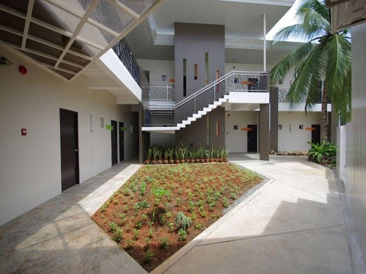 Yhotel0