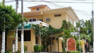 Villa Florencia San Benito2