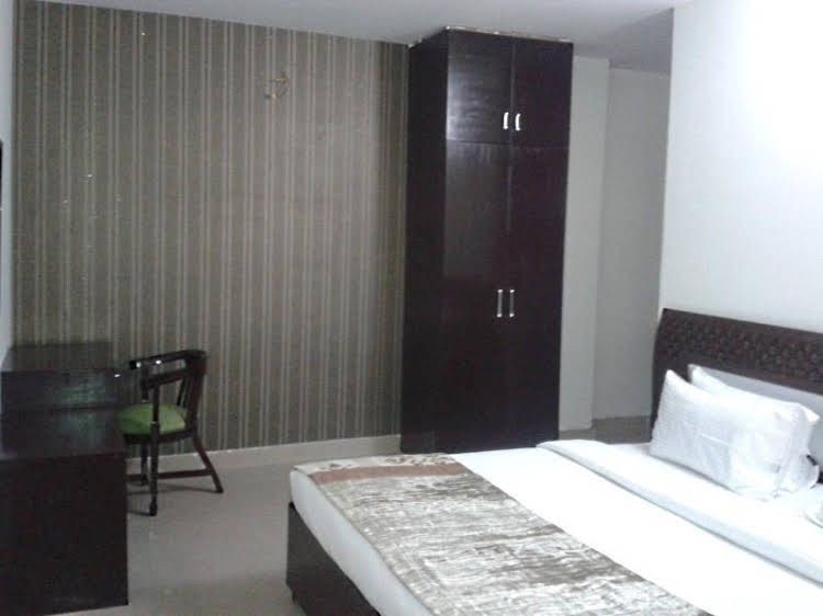 Hotel Manzil2
