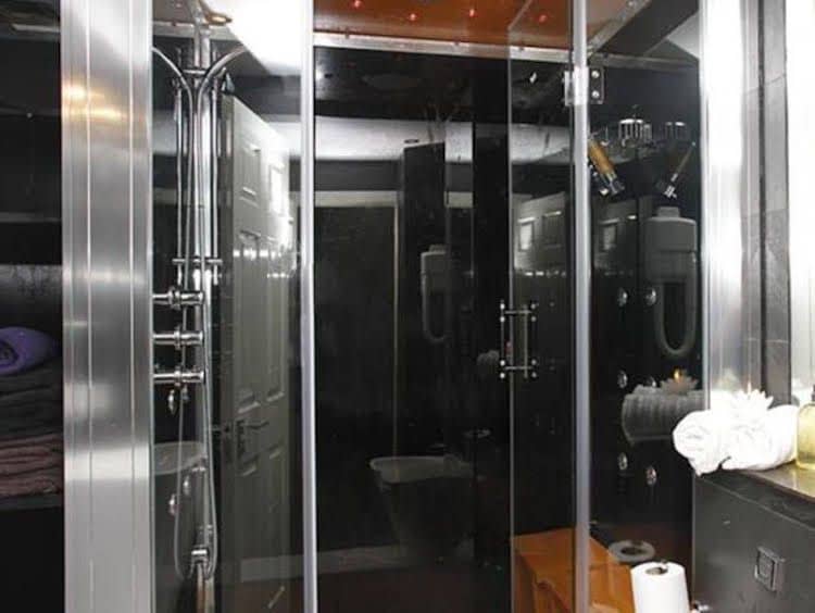 Iffley Apartment 1 Iffley Apartment 1
