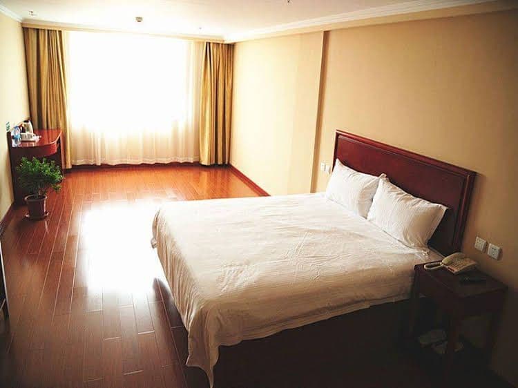 Greentree Inn Hebei Zhangjiakou Guyuan Government Fuxiang Mall Express Hotel Greentree Inn Hebei Zhangjiakou Guyuan Government Fuxiang Mall Express Hotel
