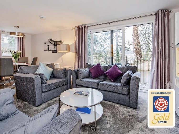 Hedgemead Court4