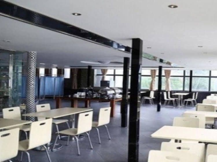 Green Tree Inn Huanan Lianshui Bus Station Express Hotel Green Tree Inn Huanan Lianshui Bus Station Express Hotel