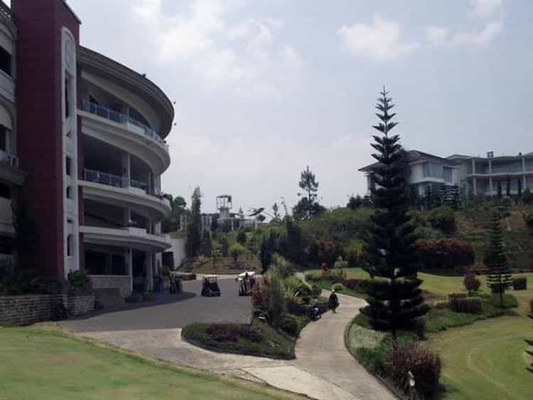 De Reiz Villa Nirwana Syariah De Reiz Villa Nirwana Syariah