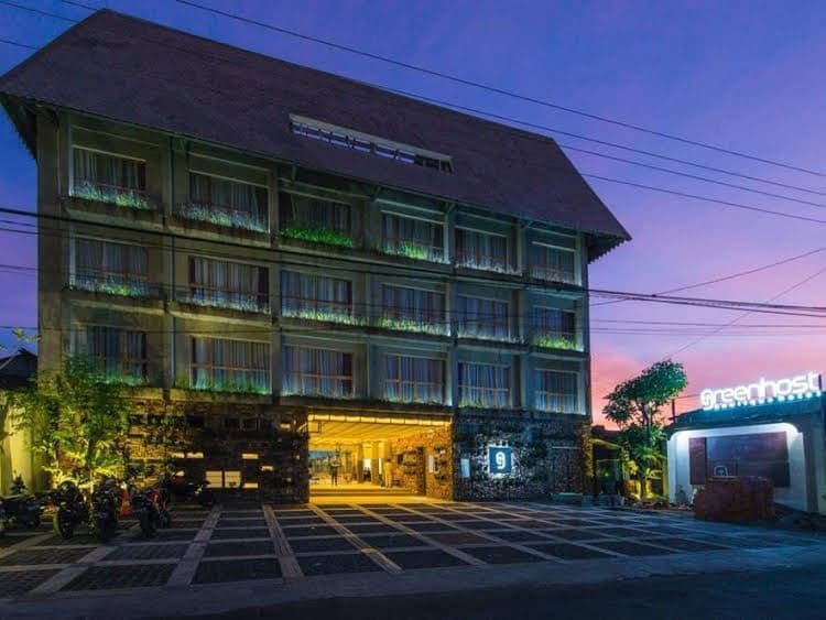 กรีนโฮสต์ บูทิก โฮเต็ล ปราวิโรตามัน กรีนโฮสต์ บูทิก โฮเต็ล ปราวิโรตามัน
