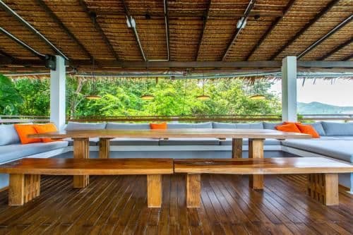 Villa - Beach Front