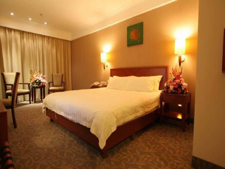 Greentree Inn Anhui Huangshan She Town Paifangqun New Bus Terminal Station Express Hotel Greentree Inn Anhui Huangshan She Town Paifangqun New Bus Terminal Station Express Hotel