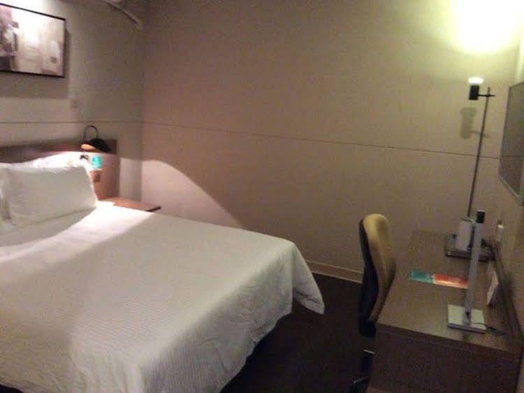 Jinjiang Inn Shanghai Luxun Park Branch1