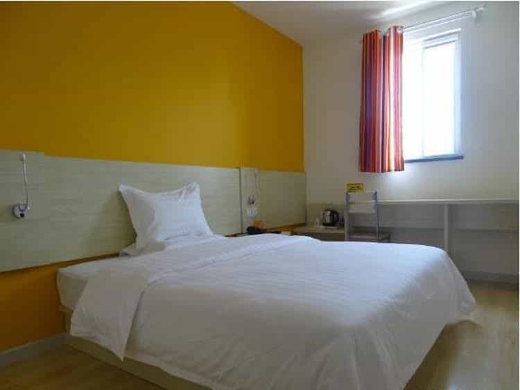 7 Days Inn Qingdao Huangdao West Coast Bus Terminal Branch 7 Days Inn Qingdao Huangdao West Coast Bus Terminal Branch