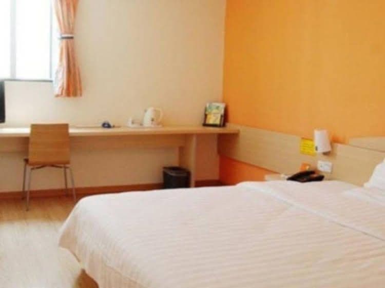 7 Days Inn Xiamen Gulangyu Ferry Branch 7 Days Inn Xiamen Gulangyu Ferry Branch