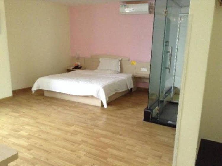 7 Days Inn Free Trade District Branch 7 Days Inn Free Trade District Branch