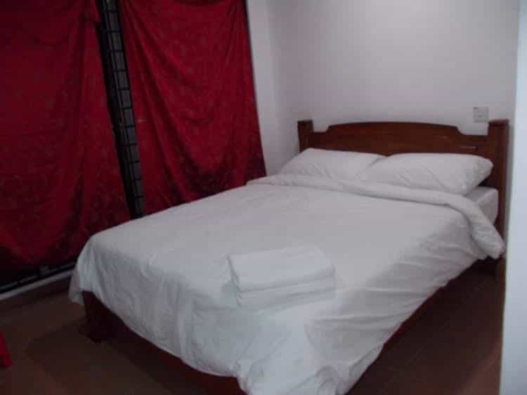 Fernz Hotel