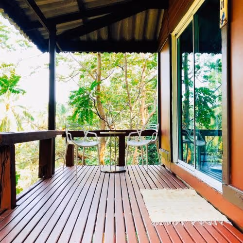 Deluxe Bungalow with Garden View