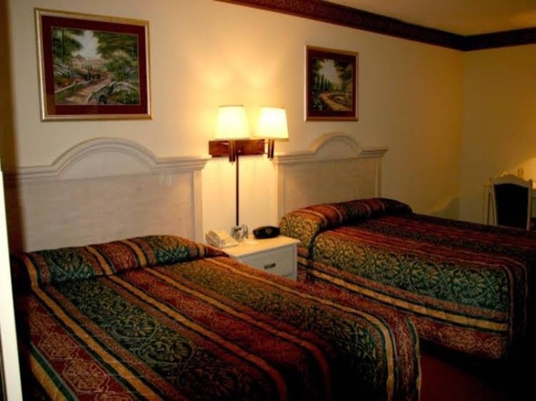 Magnuson Hotel Sharonville0