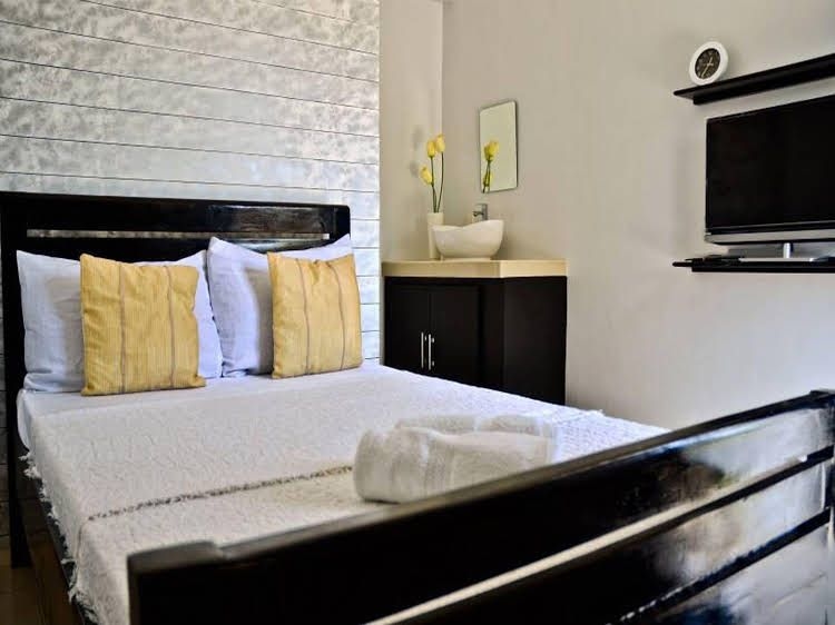 AA Travellers Pad Hotel0