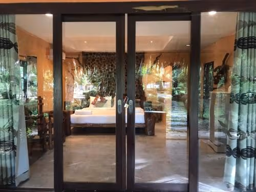 Queen Room with Pool View
