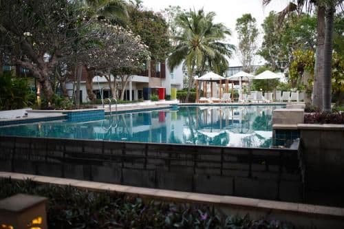 Four-Bedroom Villa with Beach Front